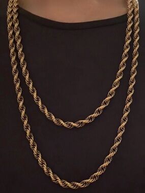 Vintage 70s Monet Long Twisted Rope Chain